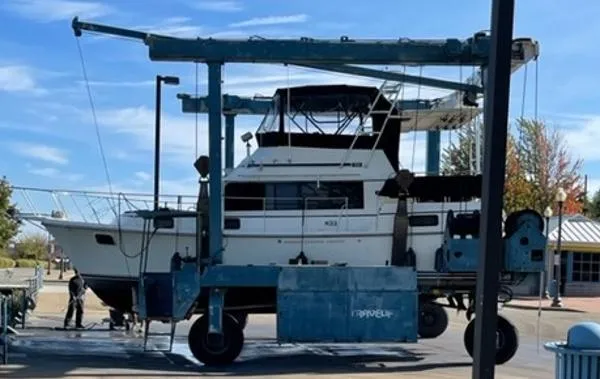 Slide: The Image of Carver Yachts 36 Aft Cabin 1986 - 4
