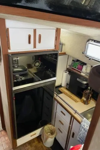 Slide: The Image of Carver Yachts 36 Aft Cabin 1986 - 7