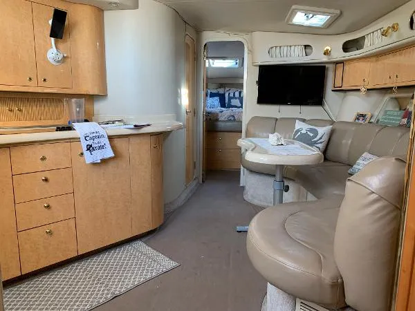 Slide: The Image of Sea Ray 400 Sundancer 1998 - 11
