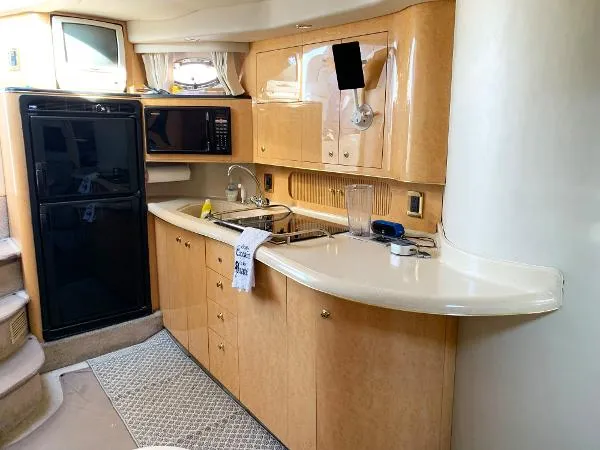 Slide: The Image of Sea Ray 400 Sundancer 1998 - 4