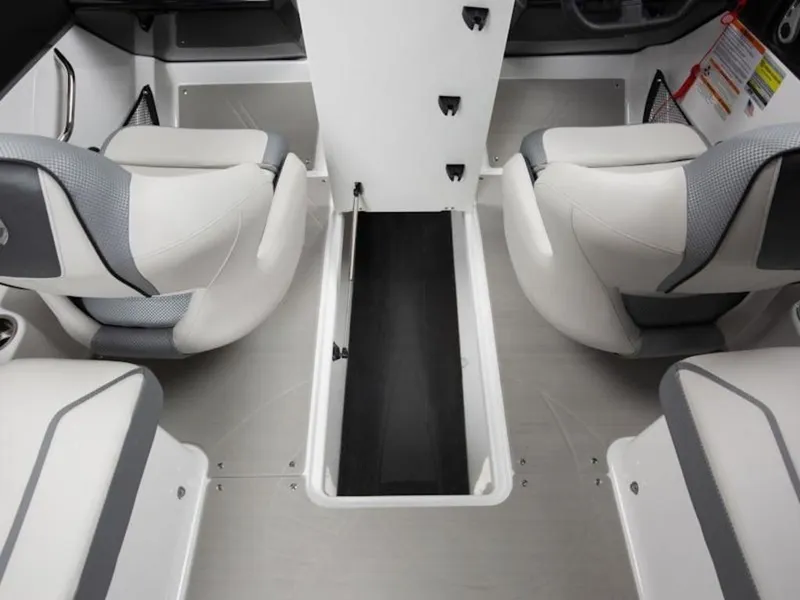 Slide: The Image of Scarab 215 SE 2026 - 5