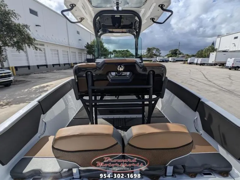 Slide: The Image of Scarab 255 Open LX 2026 - 31