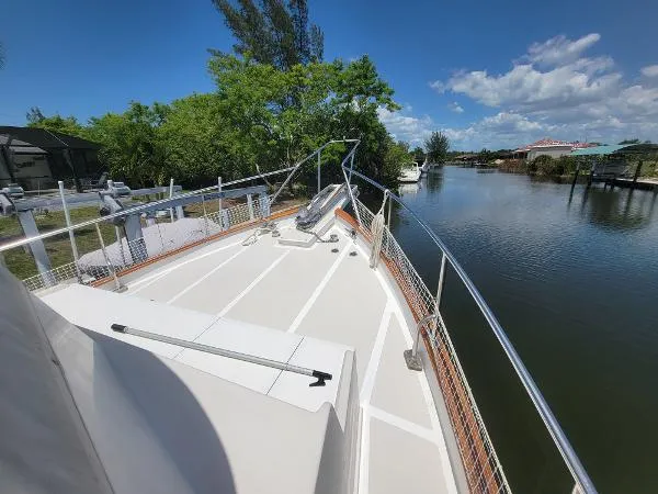 Slide: The Image of Kadey-Krogen 42 Pilothouse 1995 - 5