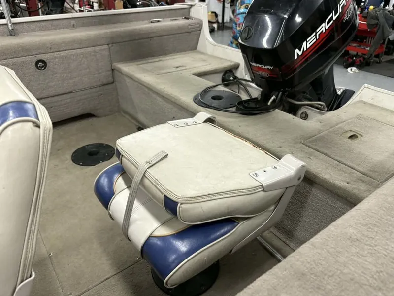 Slide: The Image of Sylvan 1600 EXPEDITION 2002 - 5