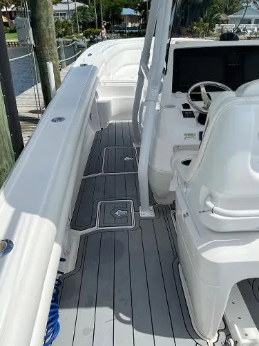 Slide: The Image of Intrepid 375 Center Console 2013 - 9