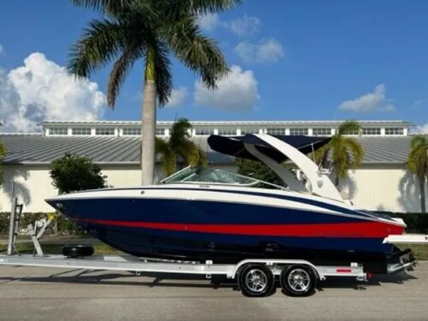 Slide: The Image of Regal 2500 Bowrider 2013 - 0