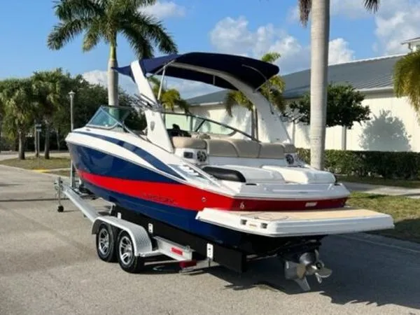 Slide: The Image of Regal 2500 Bowrider 2013 - 1