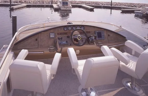 Slide: The Image of Carver Yachts 360 Sport Sedan 2004 - 3