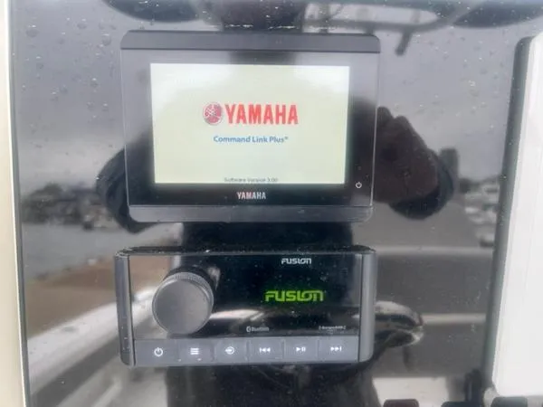 Slide: The Image of Parker Marine 2801 Center Console 2022 - 10