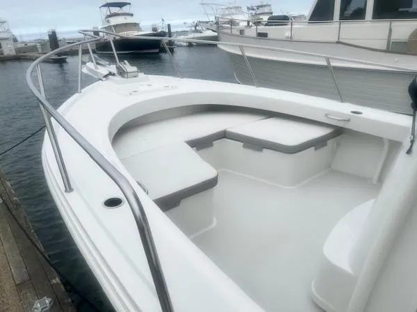 Slide: The Image of Parker Marine 2801 Center Console 2022 - 2