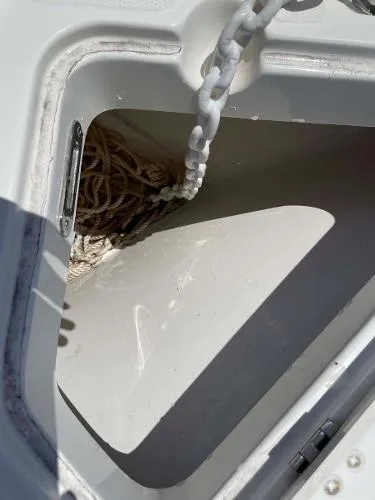 Slide: The Image of Boston Whaler 230 Outrage 2021 - 4