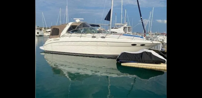 Slide: The Image of Sea Ray 380 Sundancer 1999 - 0