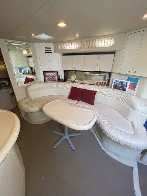 Slide: The Image of Sea Ray 380 Sundancer 1999 - 10