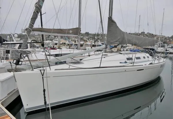 Slide: The Image of Beneteau 40.7 2000 - 0