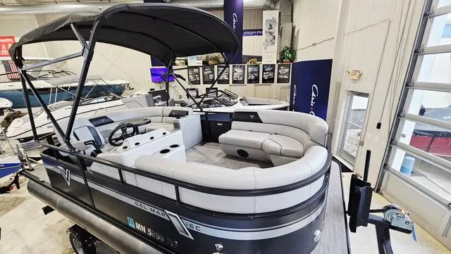 Slide: The Image of Viaggio By Misty Harbor Del Mar C Del16C 2022 - 2