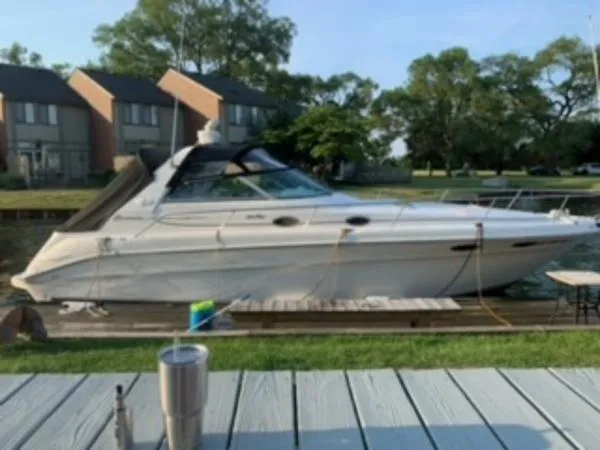 Slide: The Image of Sea Ray 330 Sundancer 1995 - 1
