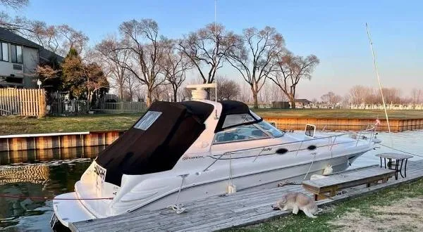 Slide: The Image of Sea Ray 330 Sundancer 1995 - 3