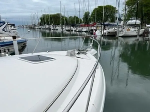 Slide: The Image of Sea Ray 330 Sundancer 1995 - 4