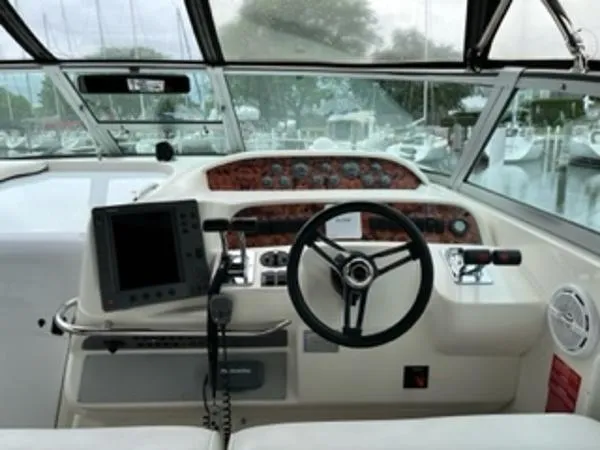 Slide: The Image of Sea Ray 330 Sundancer 1995 - 7