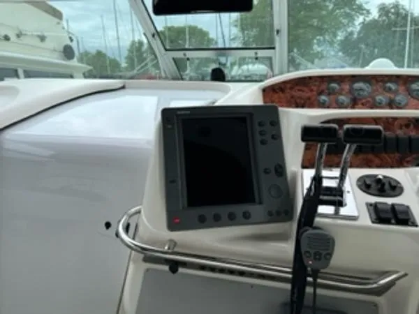 Slide: The Image of Sea Ray 330 Sundancer 1995 - 8