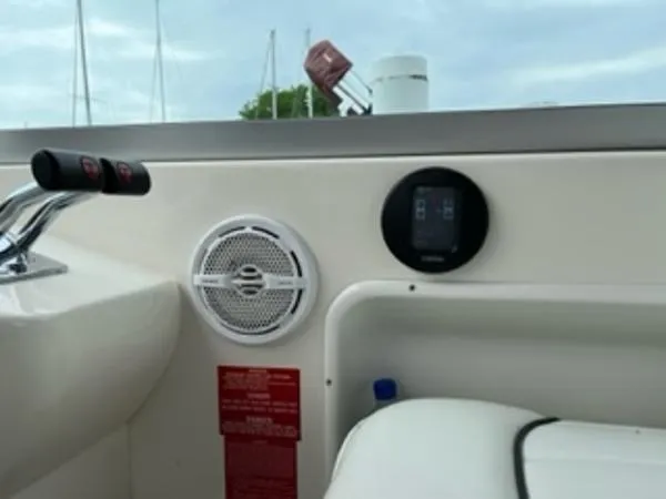 Slide: The Image of Sea Ray 330 Sundancer 1995 - 9