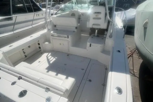 Slide: The Image of Robalo R305 Walkaround 2008 - 8