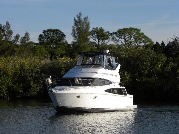 Slide: The Image of Carver Yachts 360 Sport Sedan 2003 - 1