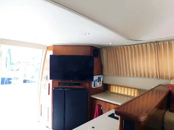 Slide: The Image of Carver Yachts 360 Sport Sedan 2003 - 9