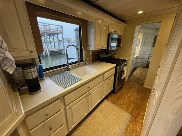 Slide: The Image of Stardust Cruisers Motor Yacht Coastal Cruiser 1997 - 9