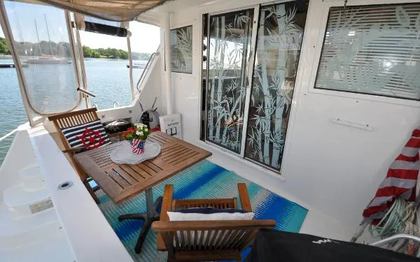 Slide: The Image of Huckins 50 Pilothouse 1985 - 7