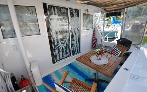 Slide: The Image of Huckins 50 Pilothouse 1985 - 8