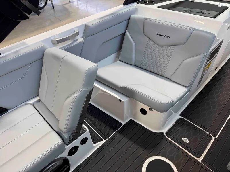 Slide: The Image of MasterCraft XT24 2026 - 12