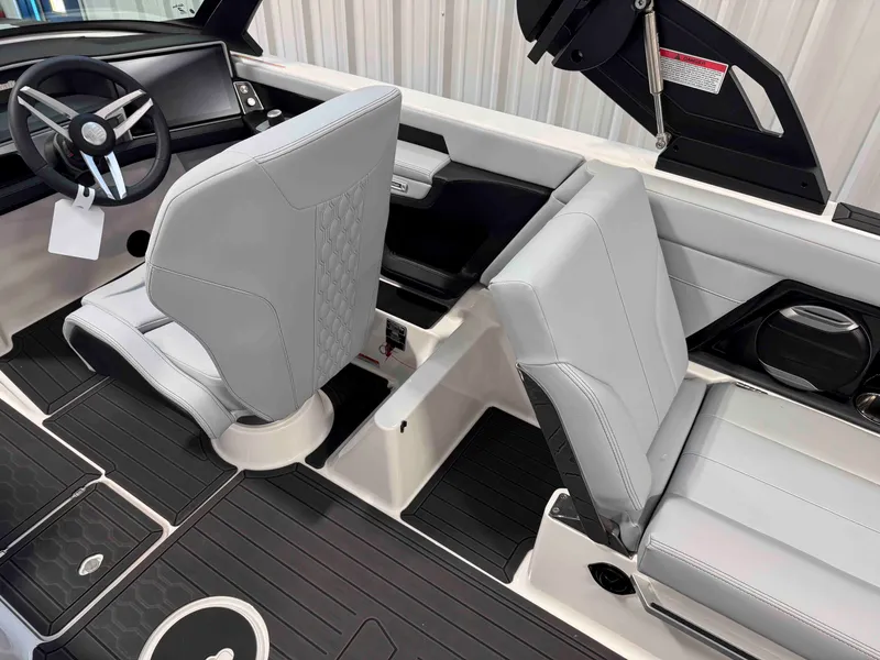 Slide: The Image of MasterCraft XT24 2026 - 14