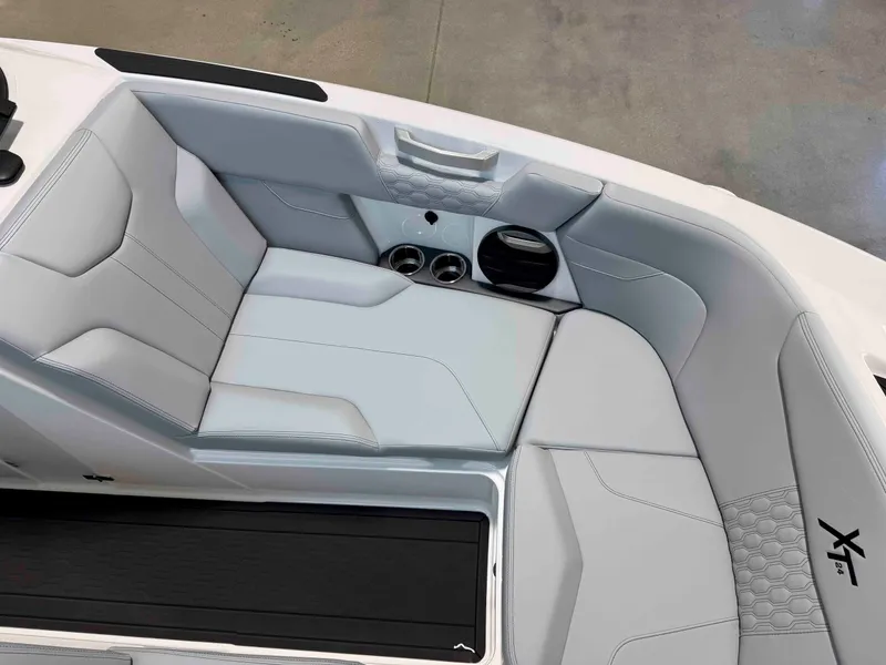 Slide: The Image of MasterCraft XT24 2026 - 23