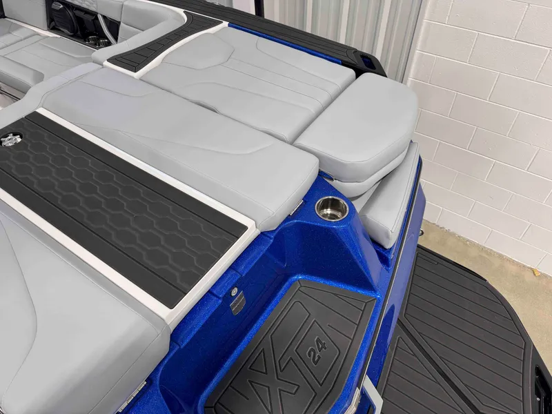 Slide: The Image of MasterCraft XT24 2026 - 7