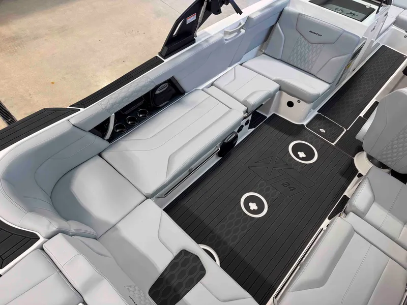 Slide: The Image of MasterCraft XT24 2026 - 9