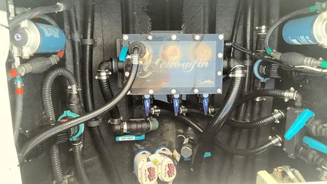 Slide: The Image of Yellowfin 36 Offshore 2023 - 22