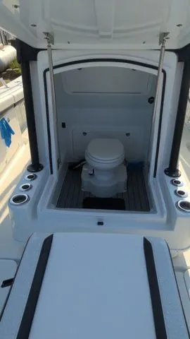 Slide: The Image of Yellowfin 36 Offshore 2023 - 47