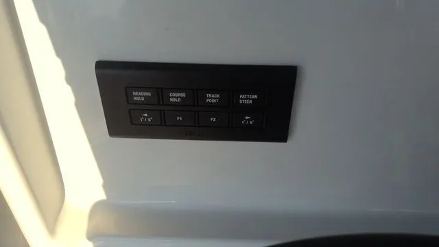 Slide: The Image of Yellowfin 36 Offshore 2023 - 53