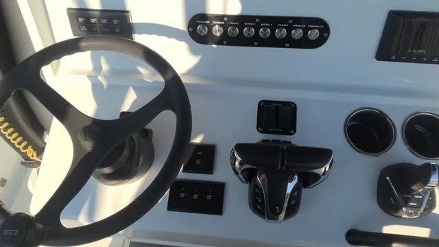 Slide: The Image of Yellowfin 36 Offshore 2023 - 54