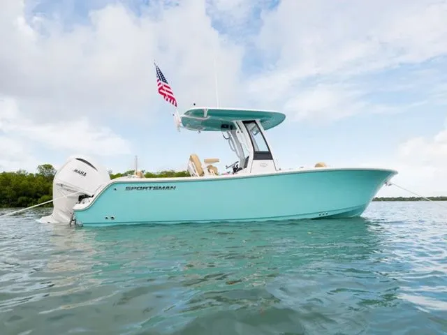 Slide: The Image of Sportsman Heritage 231 Center Console 2026 - 35