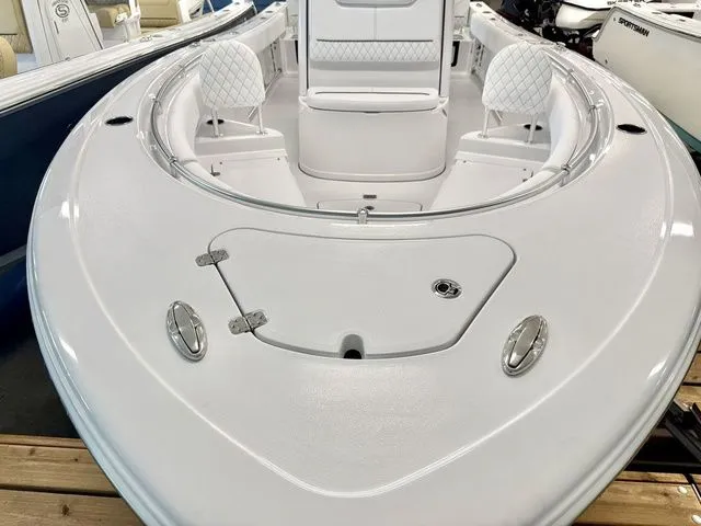 Slide: The Image of Sportsman Heritage 231 Center Console 2026 - 7