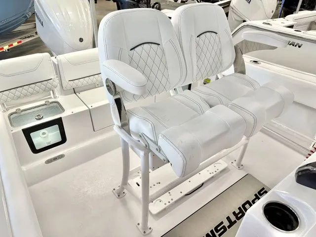 Slide: The Image of Sportsman Heritage 231 Center Console 2026 - 9