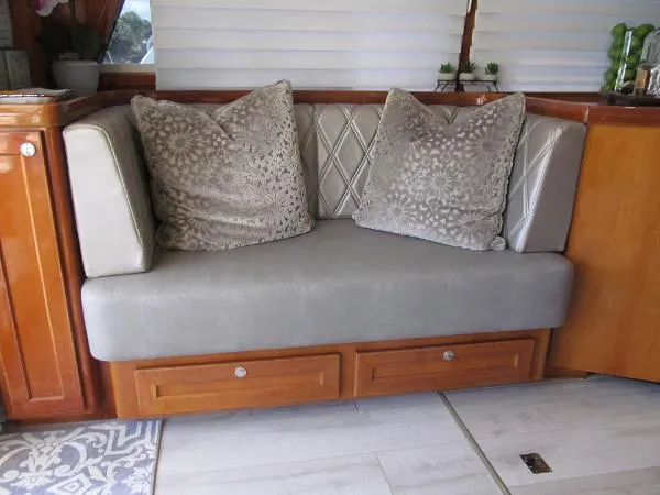 Slide: The Image of McKinna 57 Pilothouse 1999 - 5