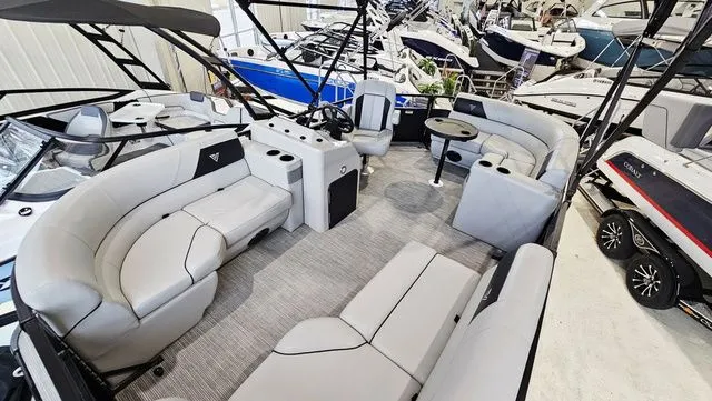 Slide: The Image of Viaggio By Misty Harbor Del Mar C Del16C 2022 - 4