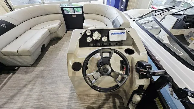 Slide: The Image of Viaggio By Misty Harbor Del Mar C Del16C 2022 - 7