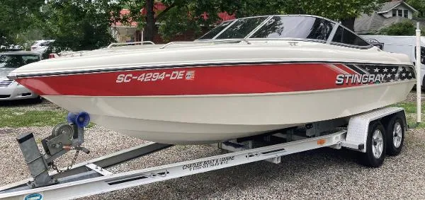 Slide: The Image of Stingray 220 LX 2006 - 1