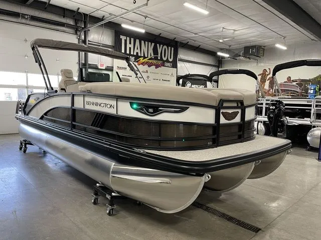 Slide: The Image of Bennington M Swingback 22 MSB 2026 - 13