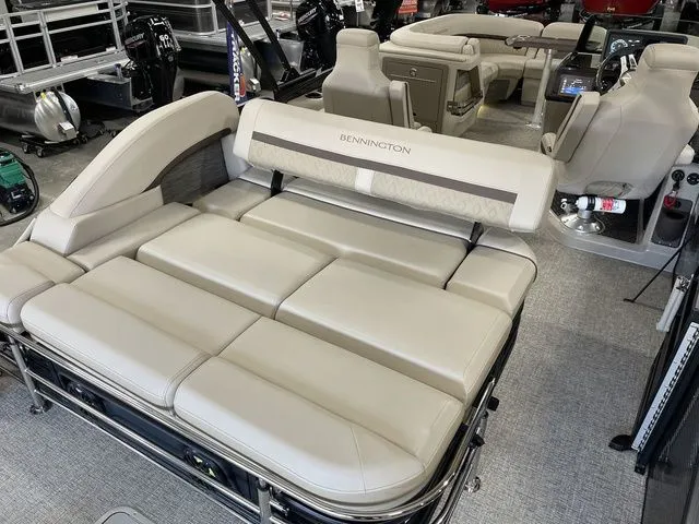 Slide: The Image of Bennington M Swingback 22 MSB 2026 - 19