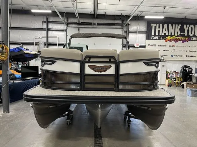 Slide: The Image of Bennington M Swingback 22 MSB 2026 - 3